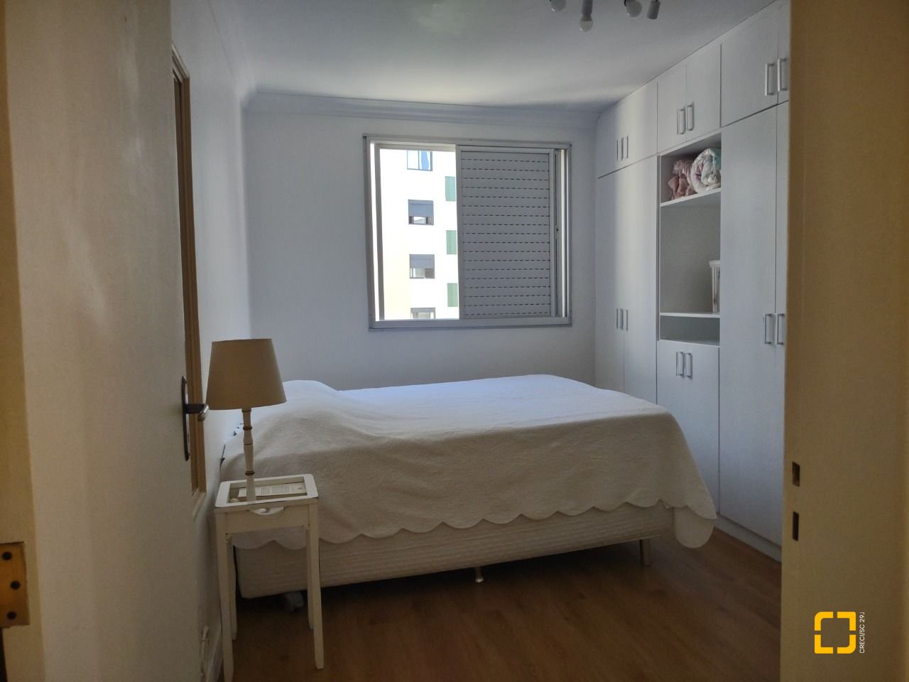 Apartamento com 102m², 4 quartos (sendo 1 suíte), 1 garagem, no bairro Centro em Florianópolis