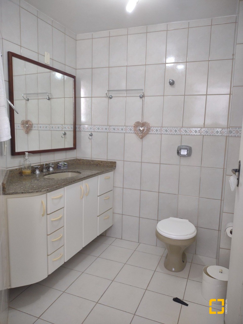 Apartamento com 102m², 4 quartos (sendo 1 suíte), 1 garagem, no bairro Centro em Florianópolis