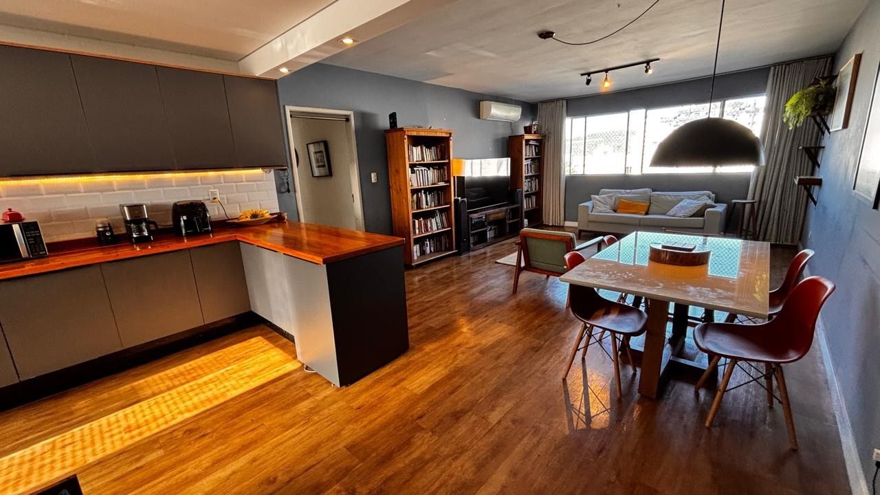 Apartamento com 117m², 5 quartos (sendo 1 suíte), 1 garagem, no bairro Trindade em Florianópolis
