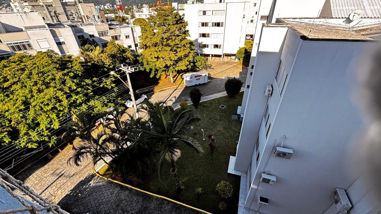 Apartamento com 117m², 5 quartos (sendo 1 suíte), 1 garagem, no bairro Trindade em Florianópolis