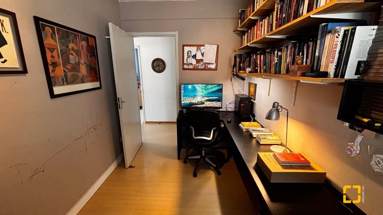 Apartamento com 117m², 5 quartos (sendo 1 suíte), 1 garagem, no bairro Trindade em Florianópolis