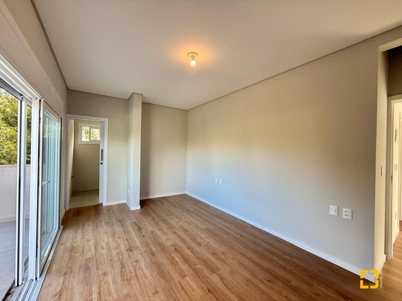 Casa de Condomínio com 197m², 4 quartos (sendo 4 suítes), 3 garagens, no bairro Limpa em Garopaba