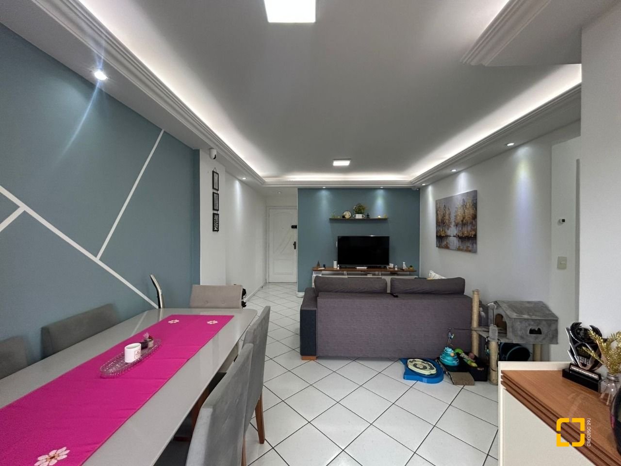 Apartamento com 75m², 3 quartos (sendo 1 suíte), 1 garagem, no bairro Estreito em Florianópolis