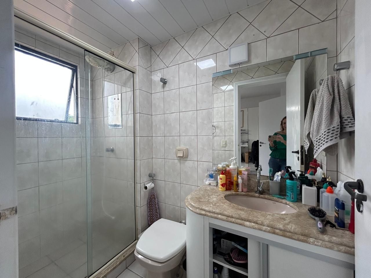 Apartamento com 75m², 3 quartos (sendo 1 suíte), 1 garagem, no bairro Estreito em Florianópolis