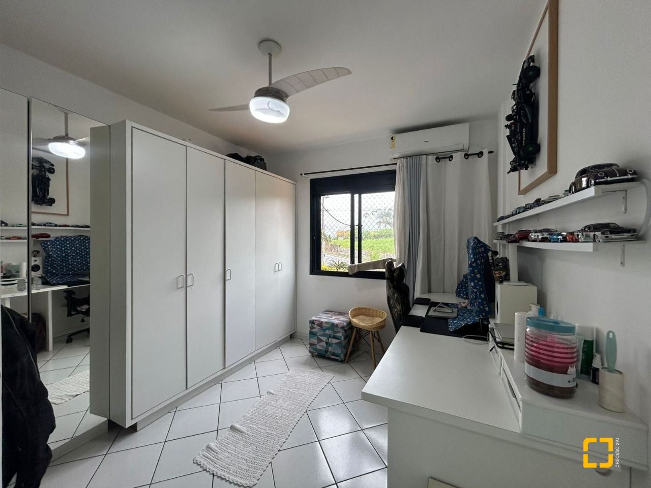 Apartamento com 75m², 3 quartos (sendo 1 suíte), 1 garagem, no bairro Estreito em Florianópolis