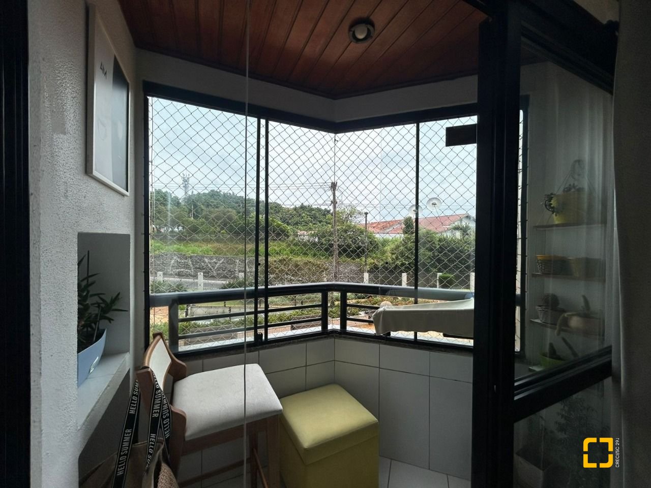 Apartamento com 75m², 3 quartos (sendo 1 suíte), 1 garagem, no bairro Estreito em Florianópolis