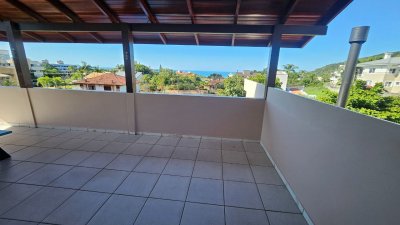 Casa com 288m², 6 quartos (sendo 2 suítes), 2 garagens, no bairro Praia Brava em Florianópolis