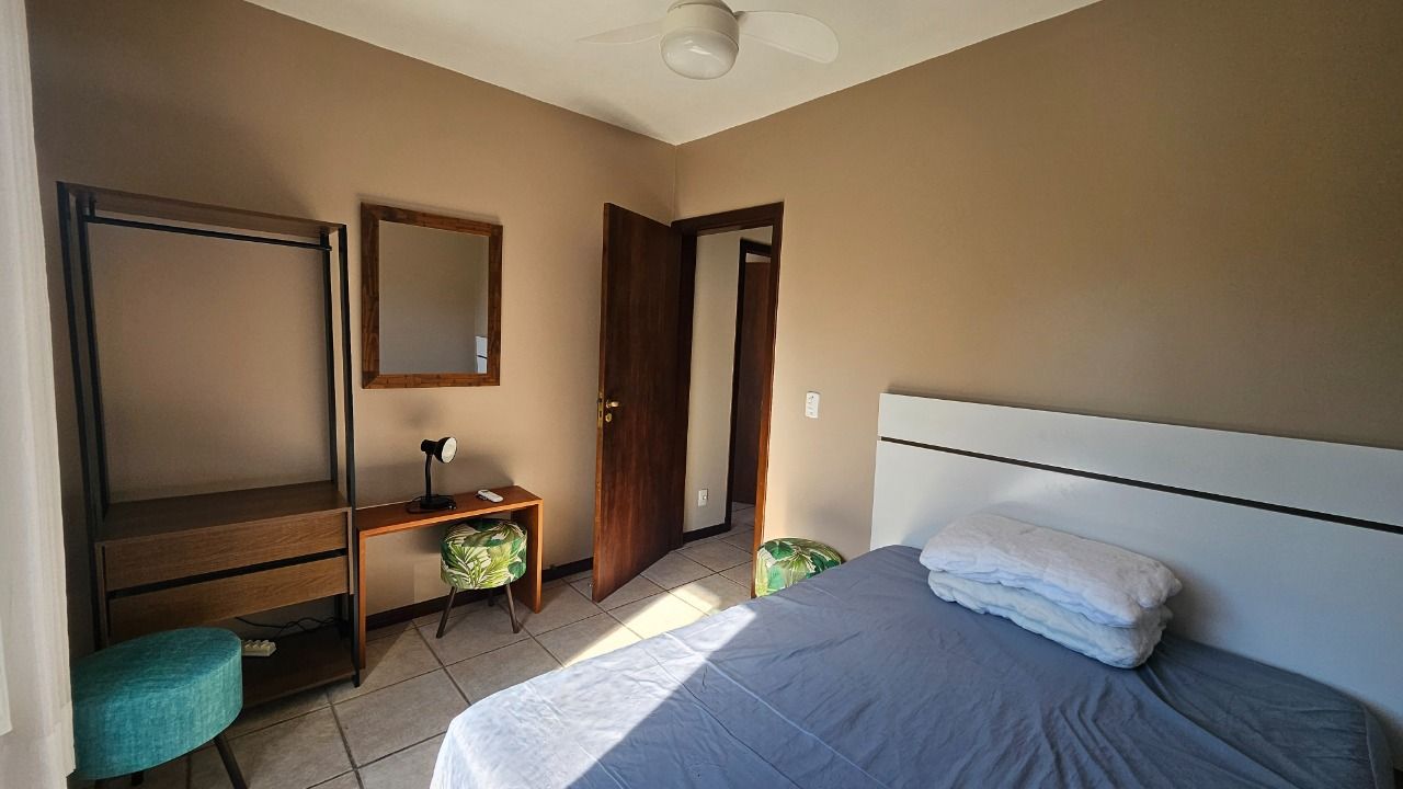 Casa com 288m², 6 quartos (sendo 2 suítes), 2 garagens, no bairro Praia Brava em Florianópolis