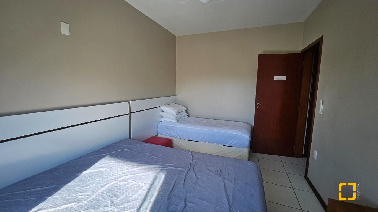 Casa com 288m², 6 quartos (sendo 2 suítes), 2 garagens, no bairro Praia Brava em Florianópolis