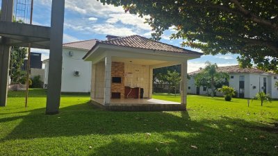 Apartamento com 49m², 2 quartos, 1 garagem, no bairro Canasvieiras em Florianópolis
