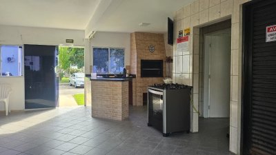 Apartamento com 49m², 2 quartos, 1 garagem, no bairro Canasvieiras em Florianópolis