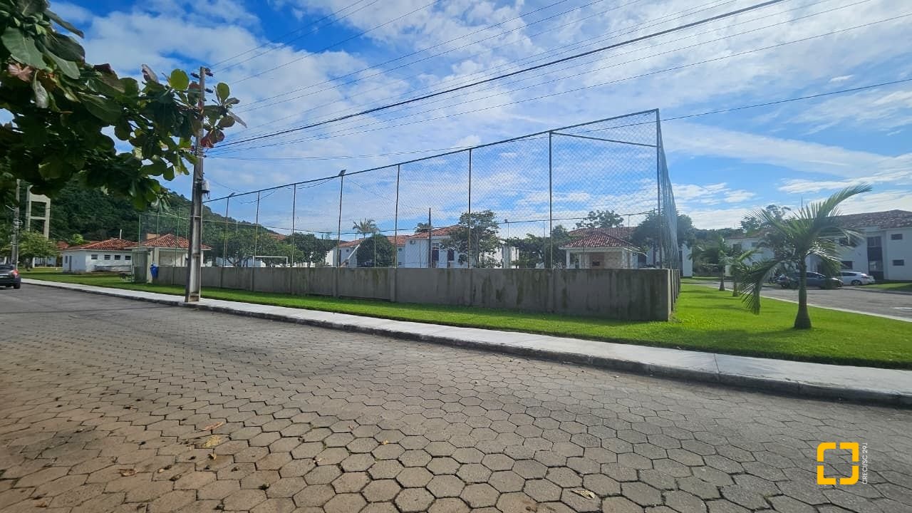 Apartamento com 49m², 2 quartos, 1 garagem, no bairro Canasvieiras em Florianópolis
