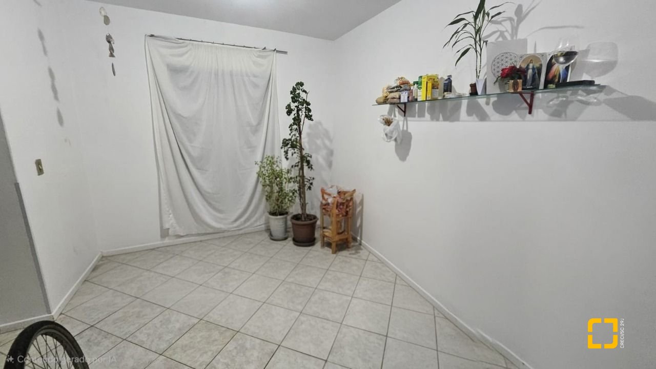 Apartamento com 49m², 2 quartos, 1 garagem, no bairro Canasvieiras em Florianópolis