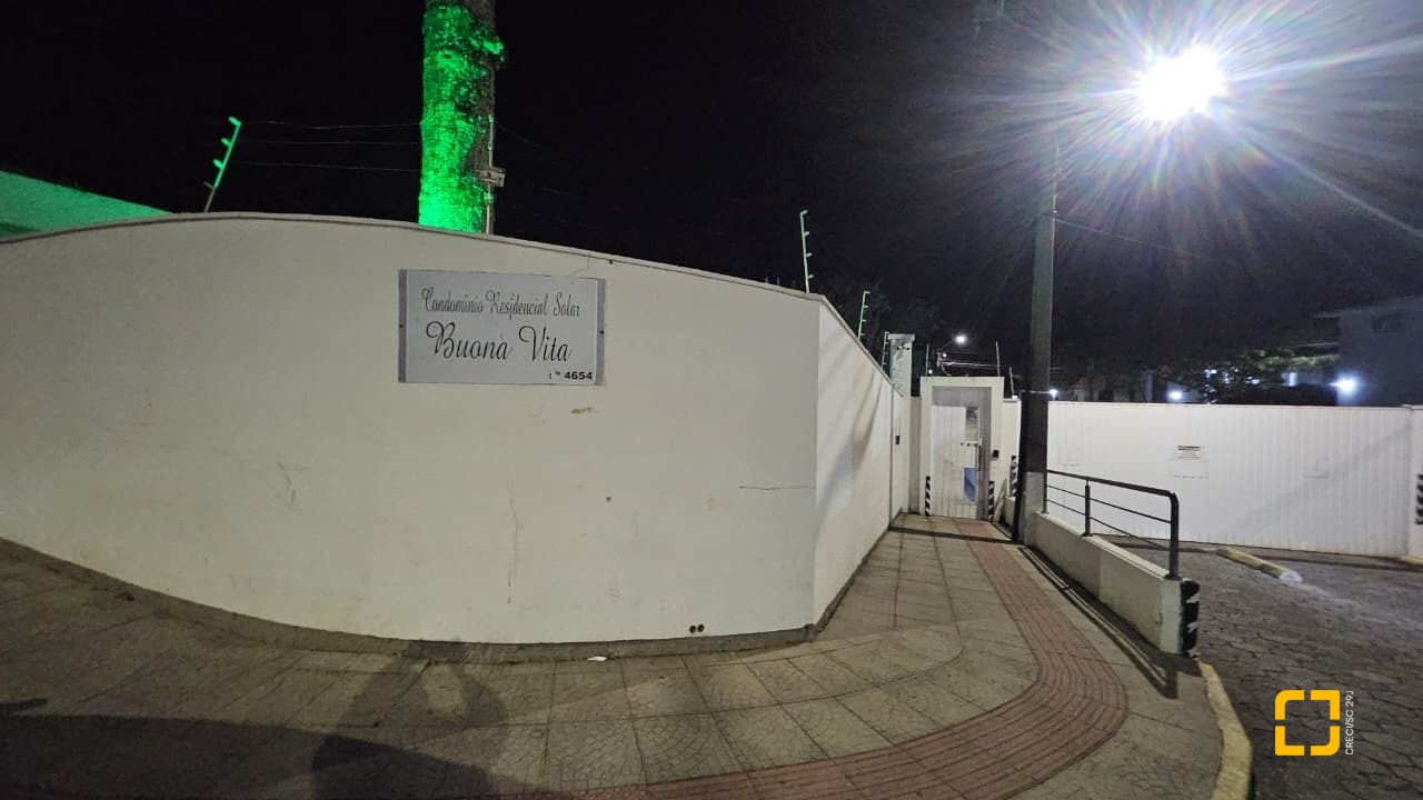 Apartamento com 49m², 2 quartos, 1 garagem, no bairro Canasvieiras em Florianópolis