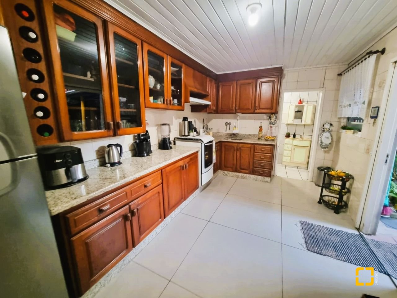 Casa com 180m², 4 quartos, 2 garagens, no bairro Bela Vista em São José