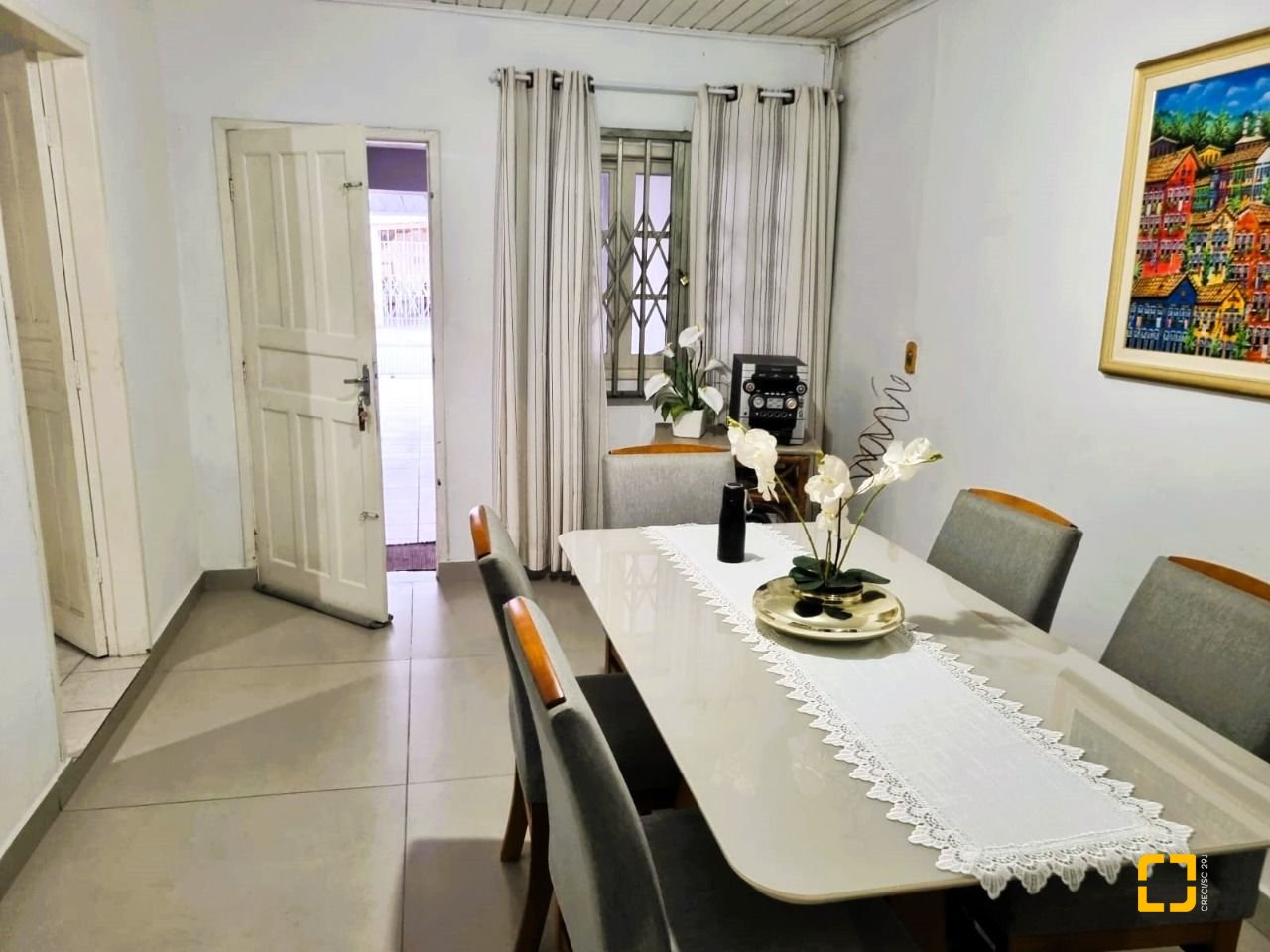 Casa com 180m², 4 quartos, 2 garagens, no bairro Bela Vista em São José
