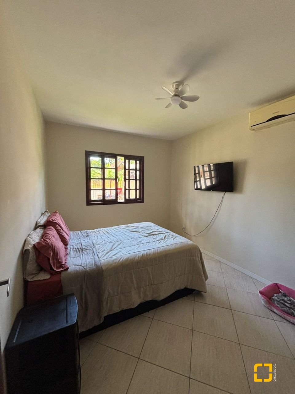 Casa com 120m², 4 quartos (sendo 2 suítes), 1 garagem, no bairro Ingleses em Florianópolis