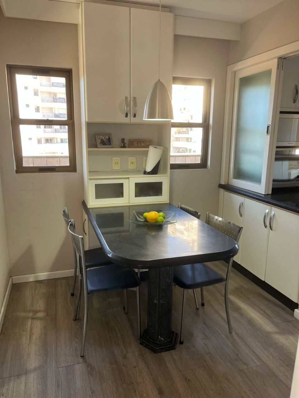 Cobertura com 327m², 5 quartos (sendo 2 suítes), 3 garagens, no bairro Trindade em Florianópolis