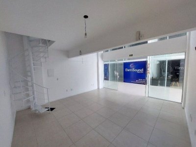 Loja com 44m², no bairro Estreito em Florianópolis