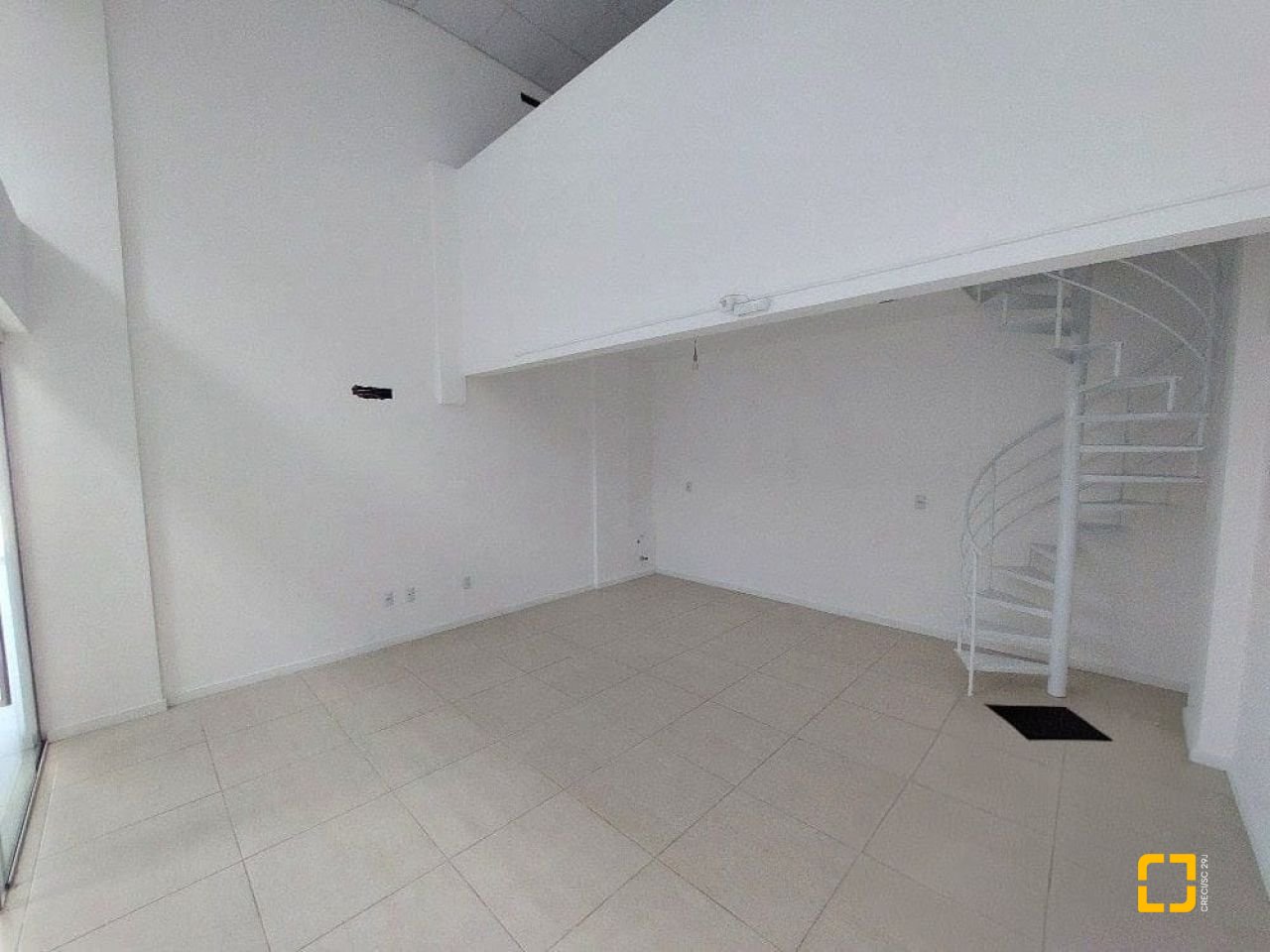 Loja com 44m², no bairro Estreito em Florianópolis