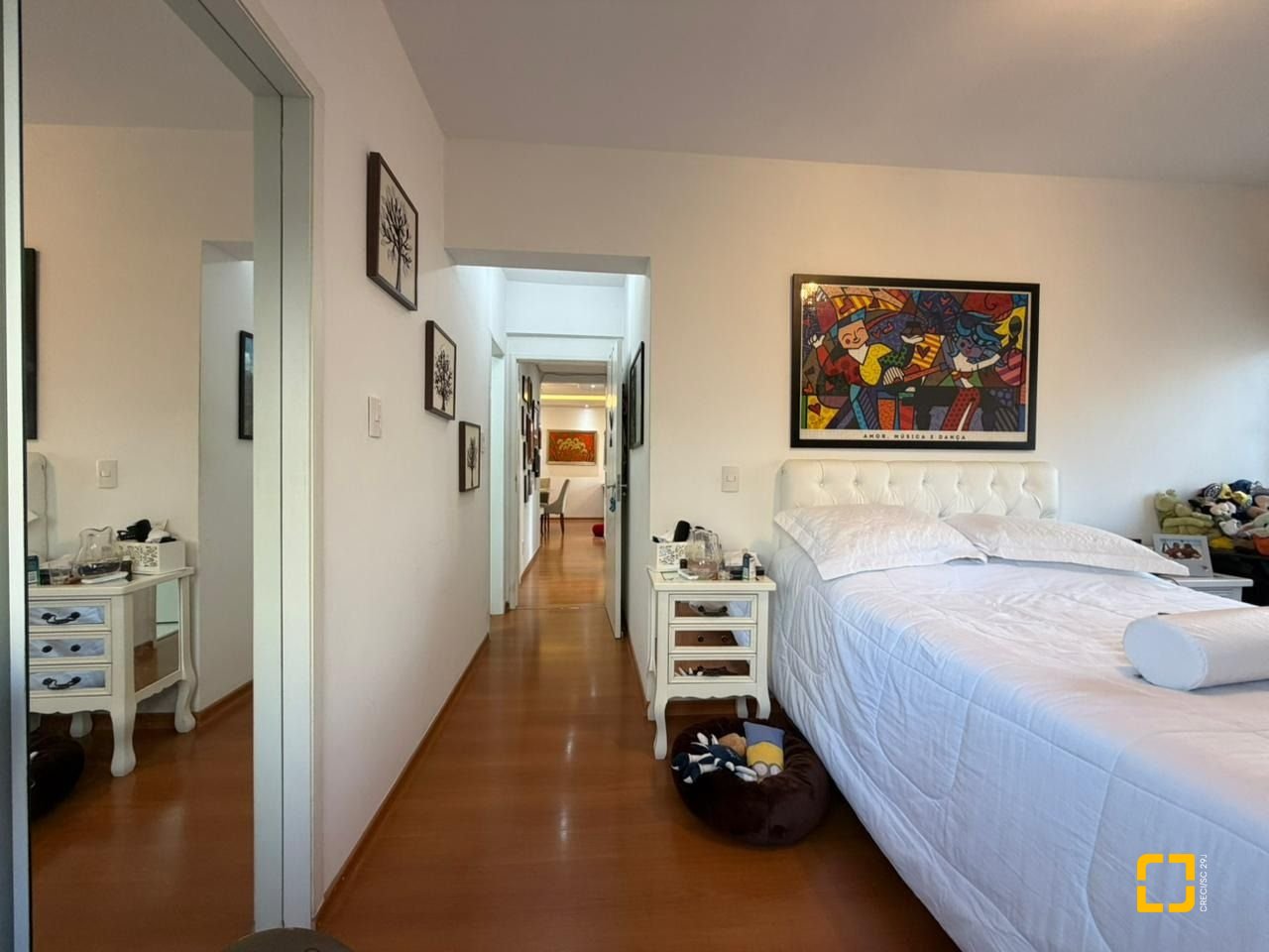 Apartamento com 106m², 4 quartos (sendo 1 suíte), 1 garagem, no bairro Centro em Florianópolis