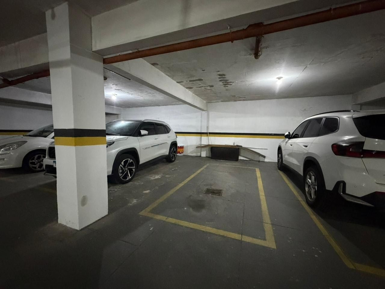 Apartamento com 106m², 4 quartos (sendo 1 suíte), 1 garagem, no bairro Centro em Florianópolis