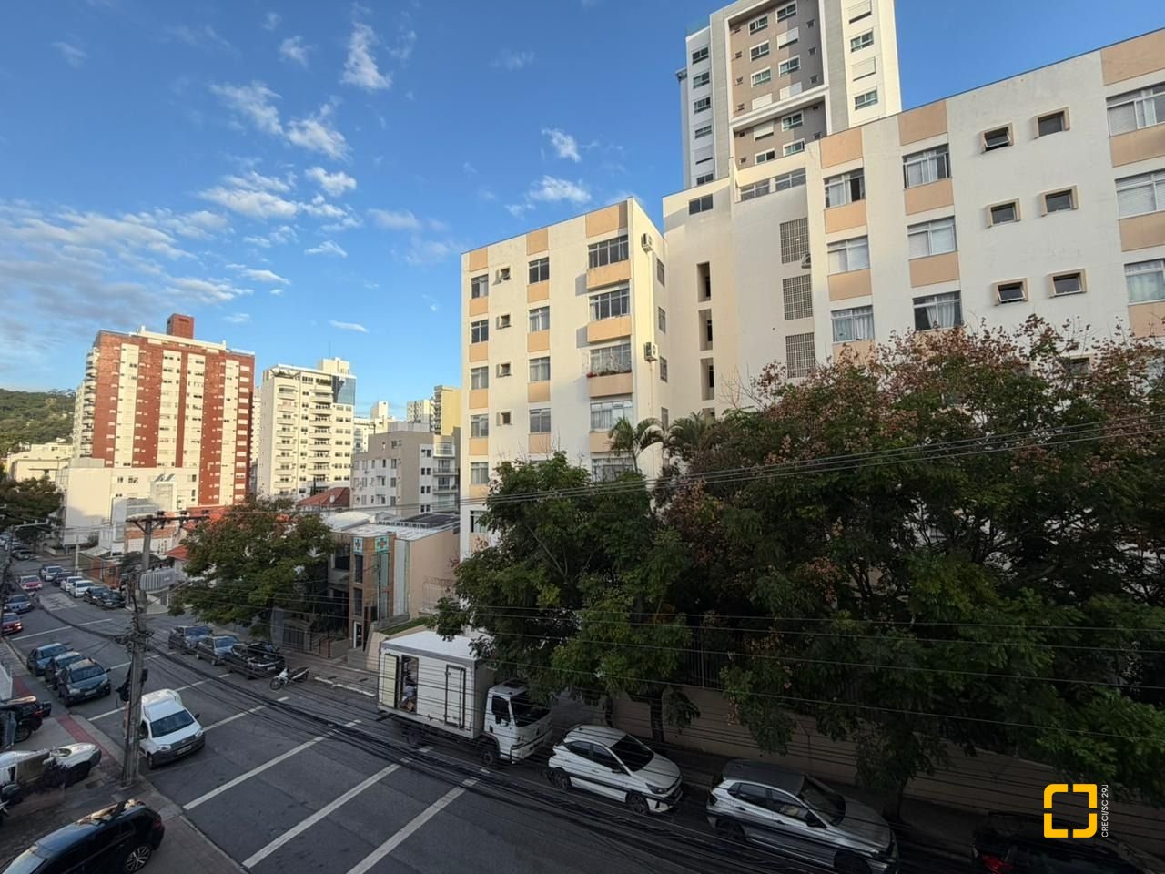 Apartamento com 106m², 4 quartos (sendo 1 suíte), 1 garagem, no bairro Centro em Florianópolis