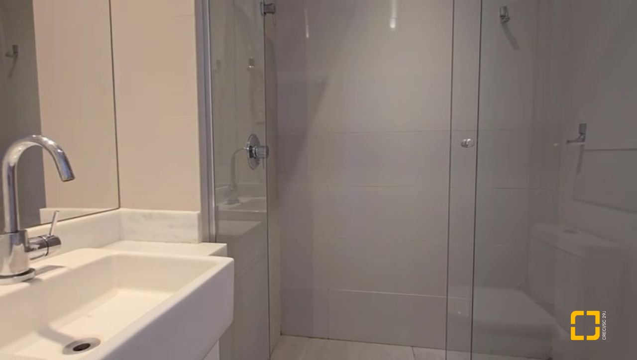 Apartamento com 147m², 4 quartos (sendo 2 suítes), 2 garagens, no bairro Jurerê Internacional em Florianópolis