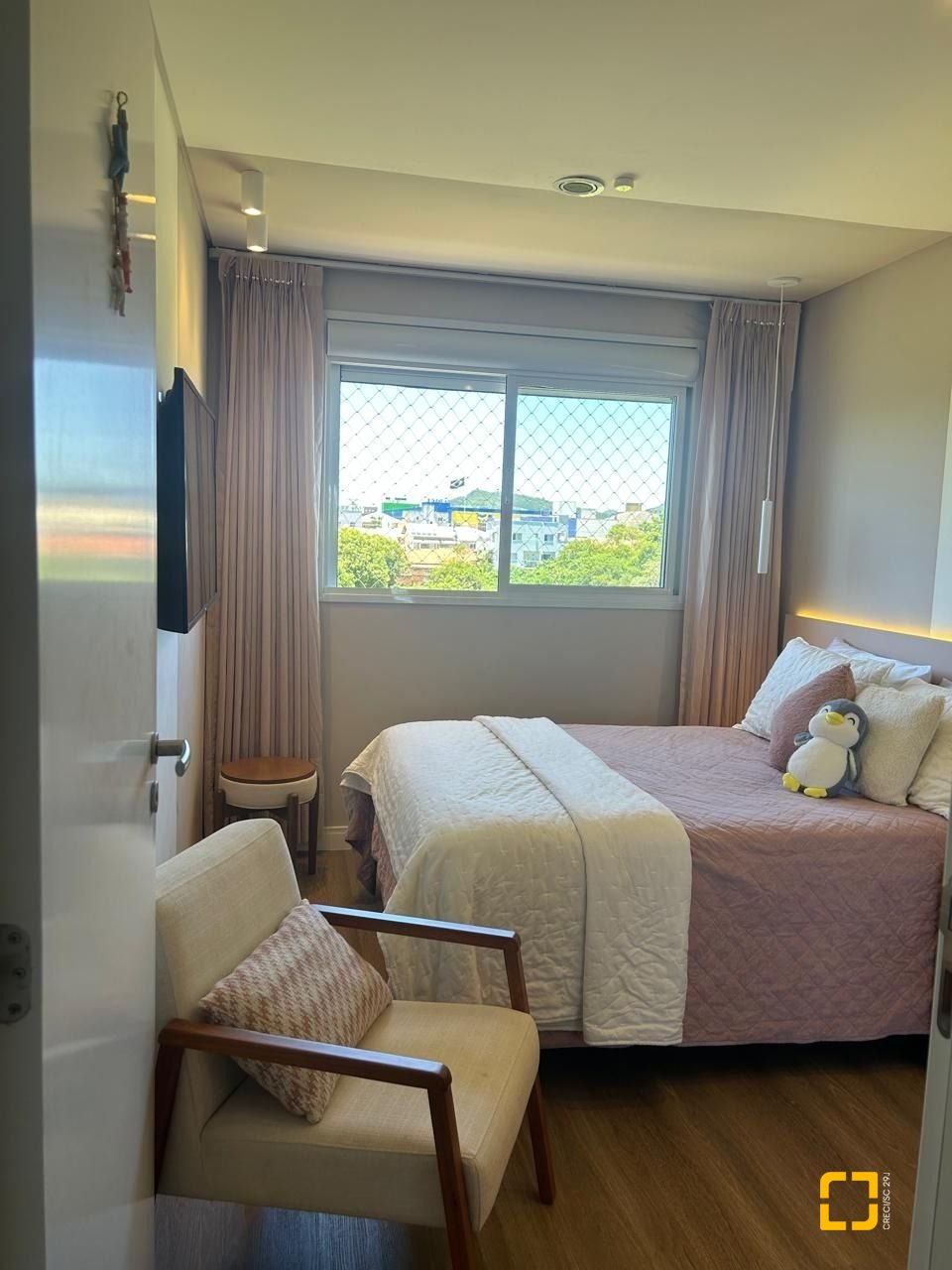 Apartamento com 114m², 3 quartos (sendo 1 suíte), 1 garagem, no bairro Ingleses em Florianópolis