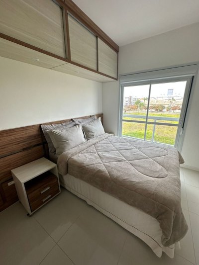Apartamento com 78m², 2 quartos (sendo 1 suíte), 1 garagem, no bairro Ingleses em Florianópolis