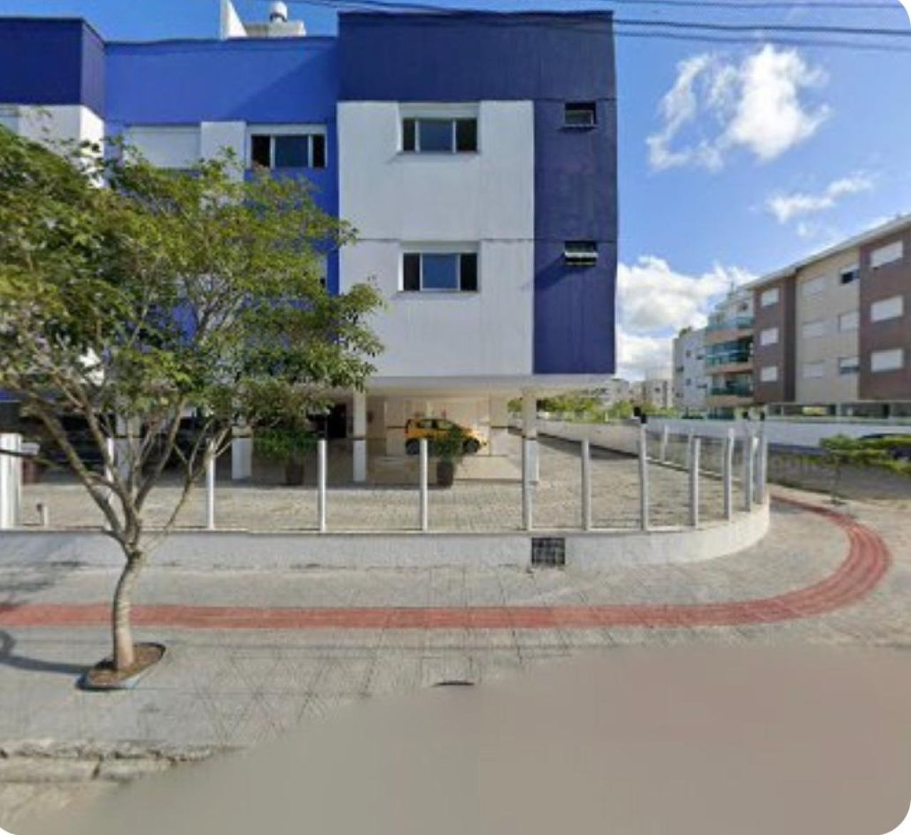 Apartamento com 78m², 2 quartos (sendo 1 suíte), 1 garagem, no bairro Ingleses em Florianópolis