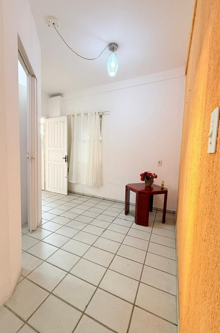 Casa com 76m², 4 quartos, 1 garagem, no bairro Ingleses do Rio Vermelho em Florianópolis