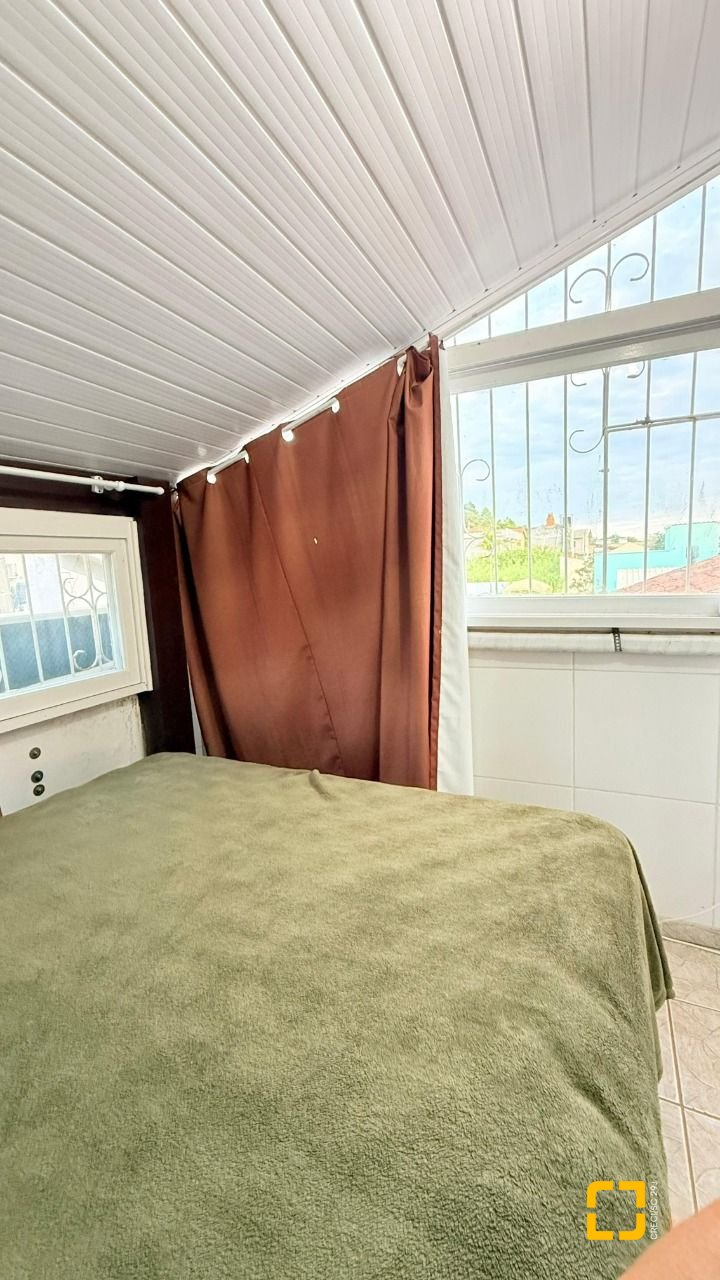 Casa com 76m², 4 quartos, 1 garagem, no bairro Ingleses do Rio Vermelho em Florianópolis
