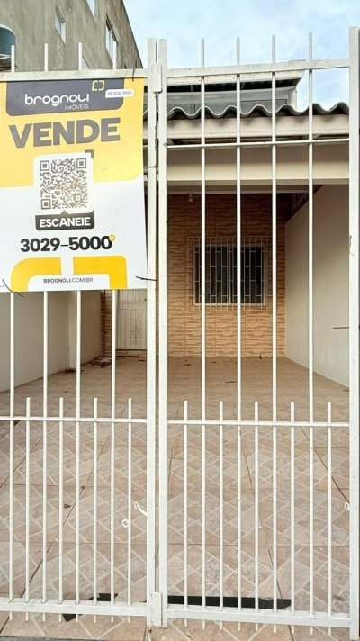 Casa com 76m², 4 quartos, 1 garagem, no bairro Ingleses do Rio Vermelho em Florianópolis