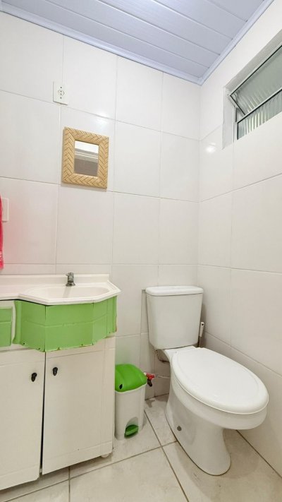 Casa com 76m², 4 quartos, 1 garagem, no bairro Ingleses do Rio Vermelho em Florianópolis