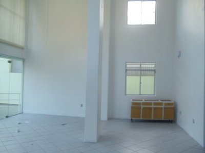 Loja com 214m², 1 garagem, no bairro Centro em Florianópolis
