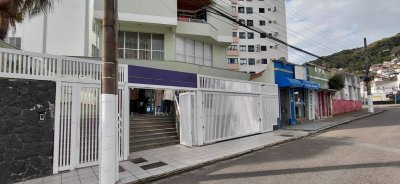 Loja com 214m², 1 garagem, no bairro Centro em Florianópolis
