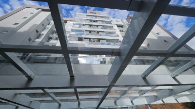 Apartamento com 72m², 3 quartos (sendo 1 suíte), 1 garagem, no bairro Saco Grande em Florianópolis