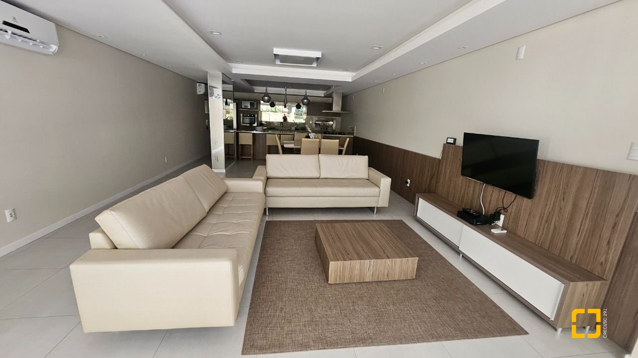 Apartamento com 72m², 3 quartos (sendo 1 suíte), 1 garagem, no bairro Saco Grande em Florianópolis