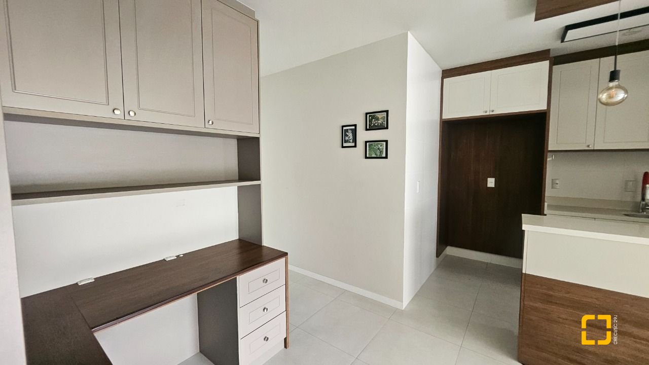 Apartamento com 72m², 3 quartos (sendo 1 suíte), 1 garagem, no bairro Saco Grande em Florianópolis