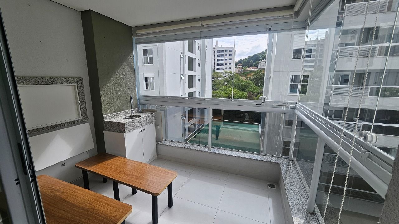 Apartamento com 72m², 3 quartos (sendo 1 suíte), 1 garagem, no bairro Saco Grande em Florianópolis