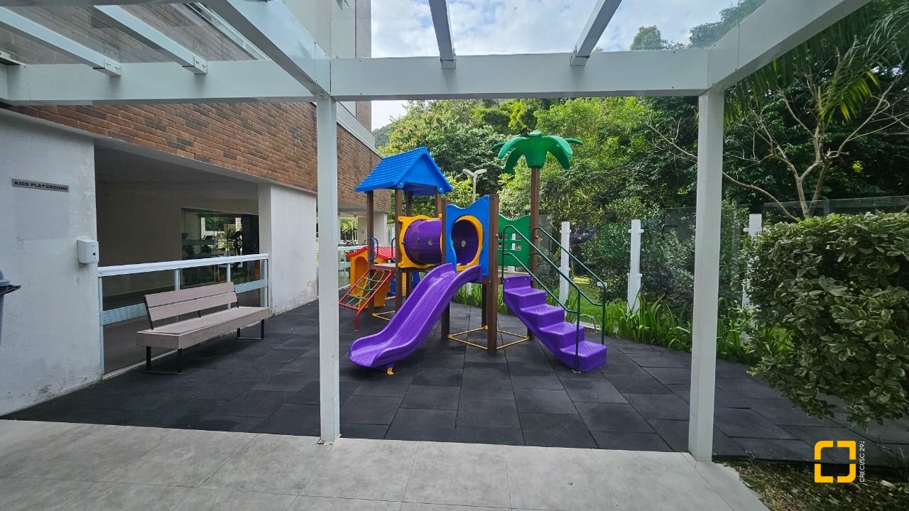 Apartamento com 72m², 3 quartos (sendo 1 suíte), 1 garagem, no bairro Saco Grande em Florianópolis