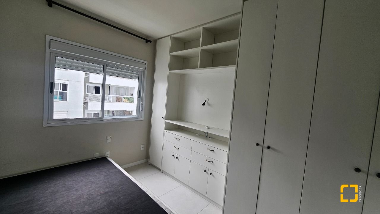 Apartamento com 72m², 3 quartos (sendo 1 suíte), 1 garagem, no bairro Saco Grande em Florianópolis