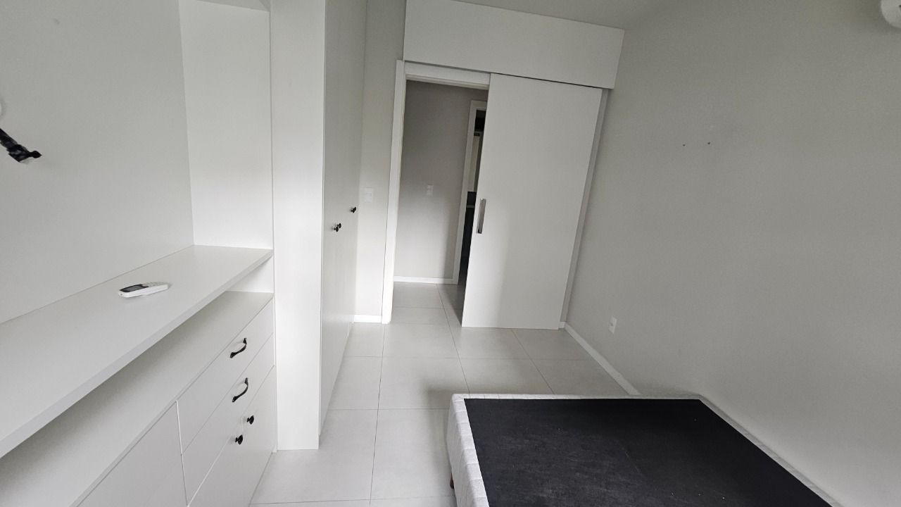 Apartamento com 72m², 3 quartos (sendo 1 suíte), 1 garagem, no bairro Saco Grande em Florianópolis