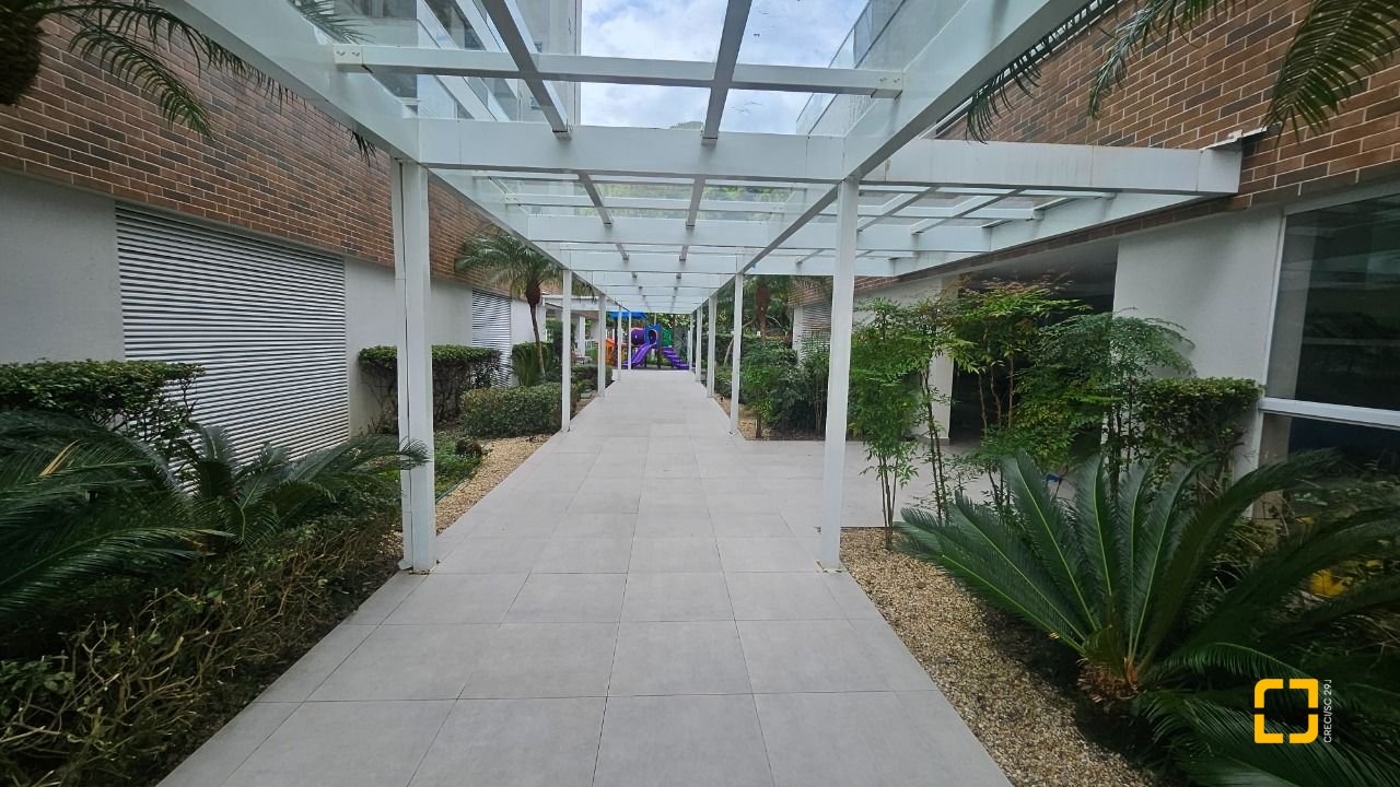 Apartamento com 72m², 3 quartos (sendo 1 suíte), 1 garagem, no bairro Saco Grande em Florianópolis