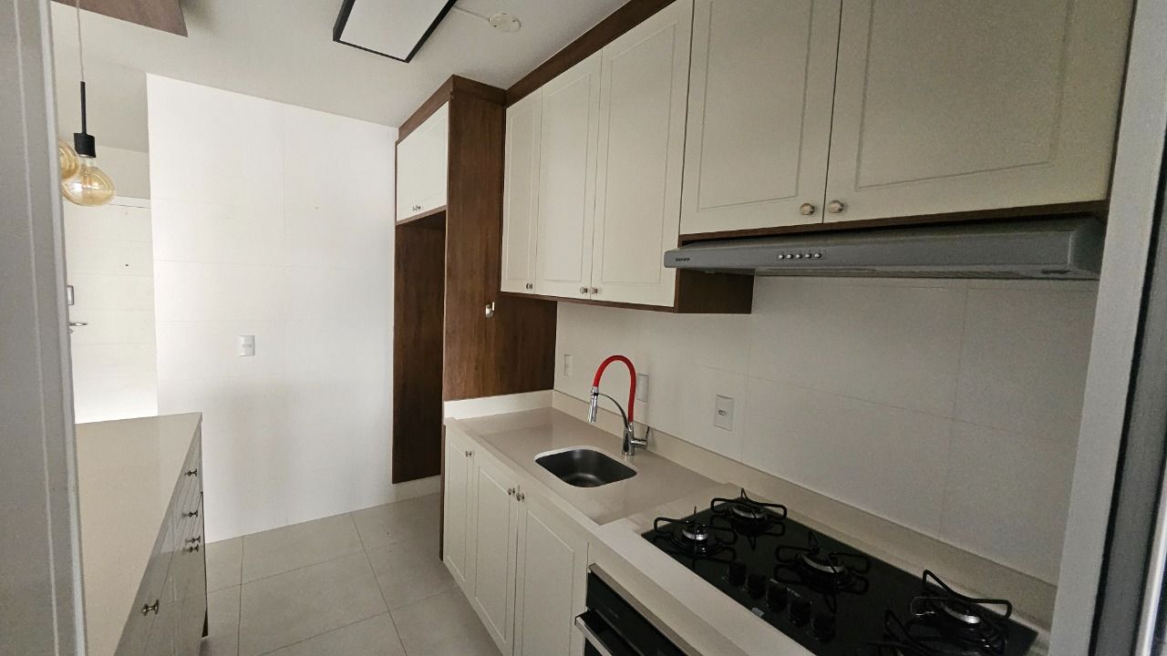 Apartamento com 72m², 3 quartos (sendo 1 suíte), 1 garagem, no bairro Saco Grande em Florianópolis