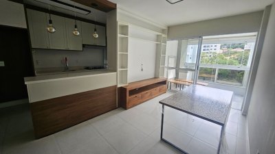 Apartamento com 72m², 3 quartos (sendo 1 suíte), 1 garagem, no bairro Saco Grande em Florianópolis