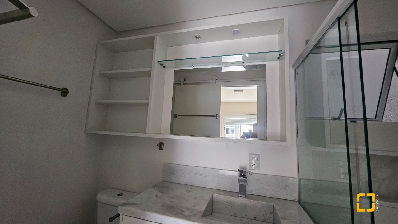 Apartamento com 72m², 3 quartos (sendo 1 suíte), 1 garagem, no bairro Saco Grande em Florianópolis