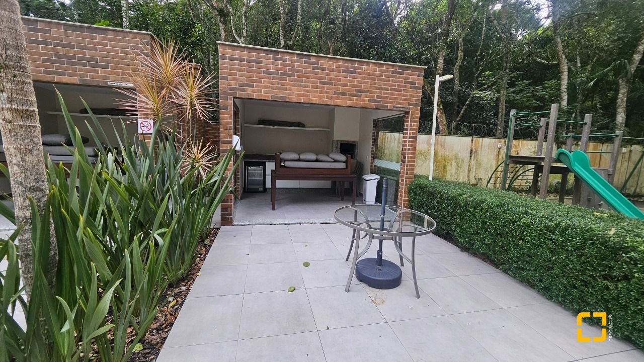 Apartamento com 72m², 3 quartos (sendo 1 suíte), 1 garagem, no bairro Saco Grande em Florianópolis