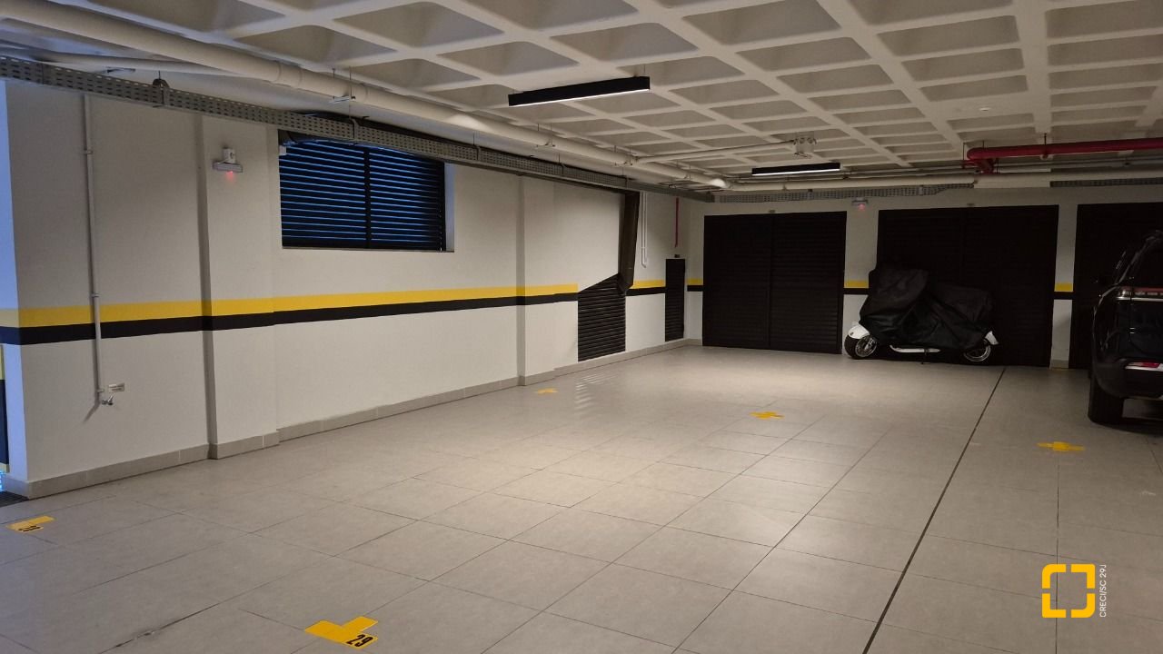 Apartamento com 130m², 4 quartos (sendo 1 suíte), 2 garagens, no bairro Jurerê em Florianópolis